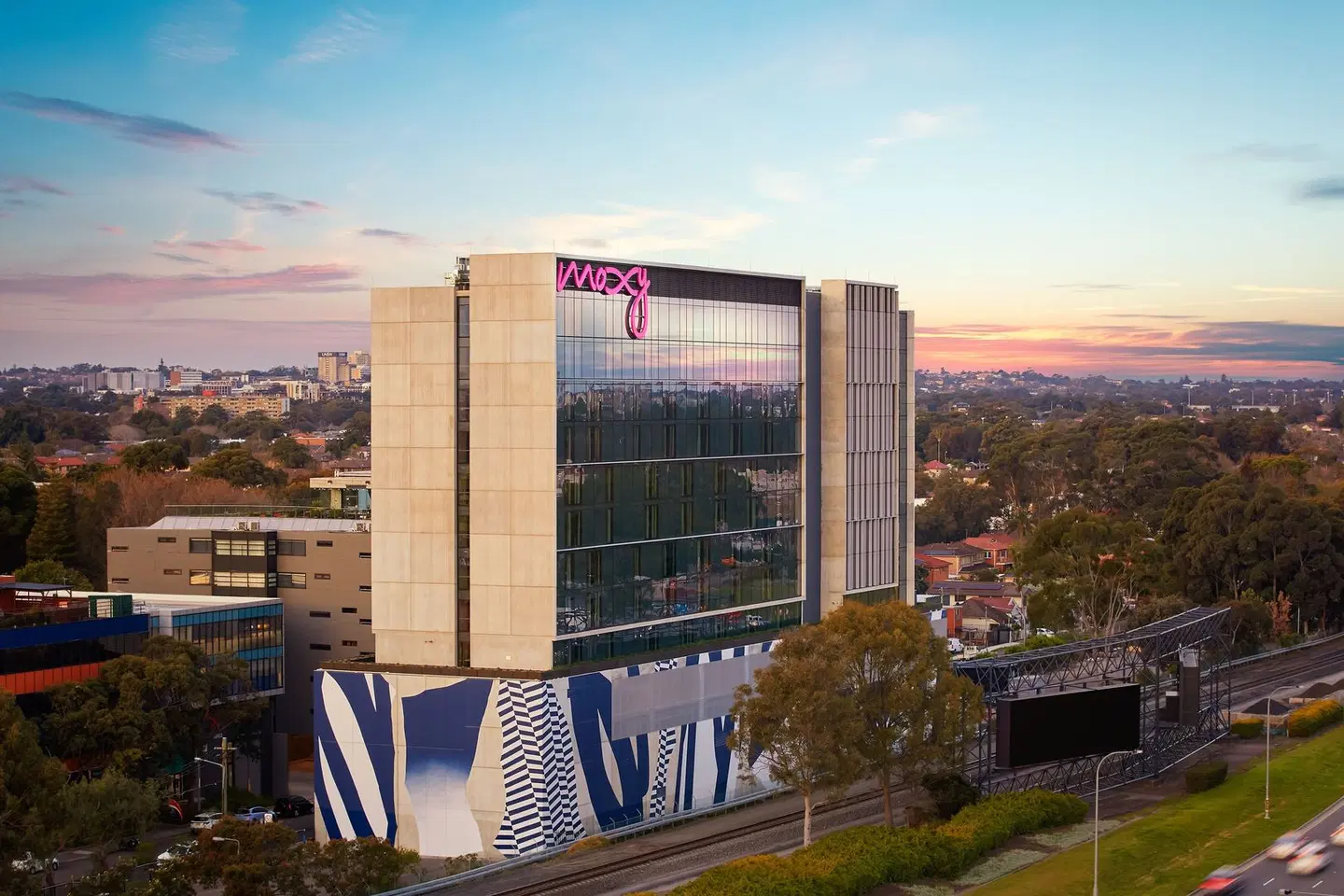 Moxy Sydney Airport EXTERIOR