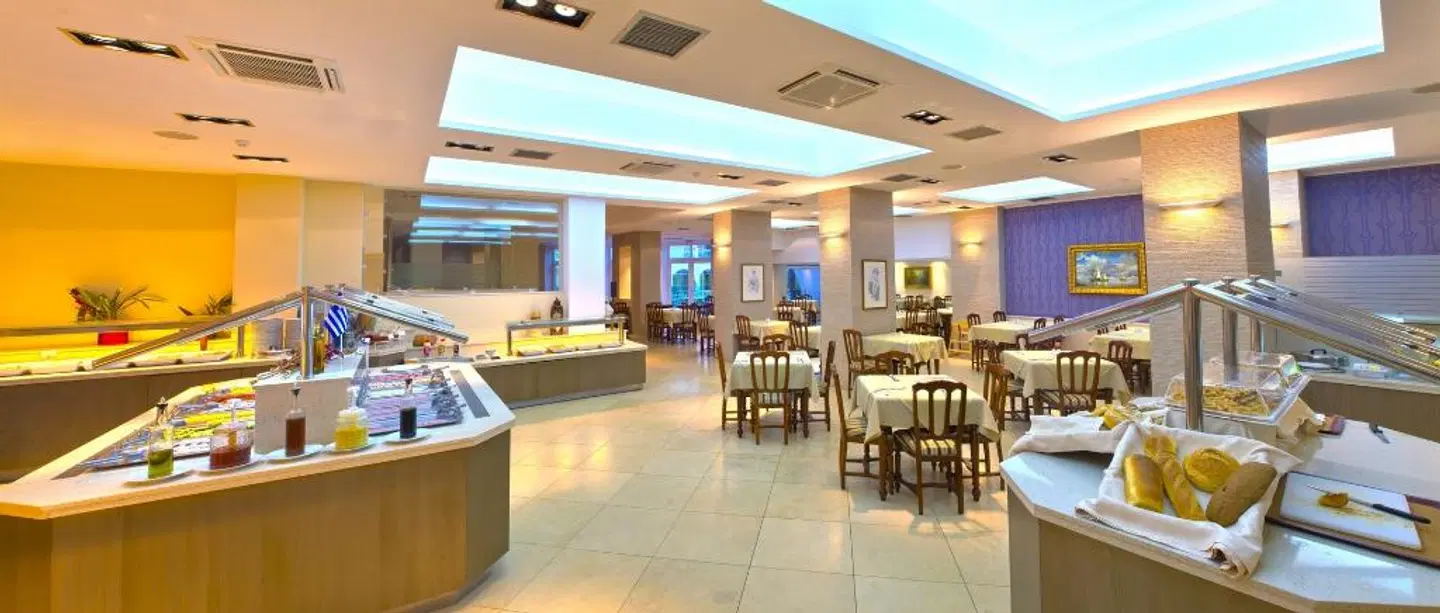 Elinotel Apolamare Bar