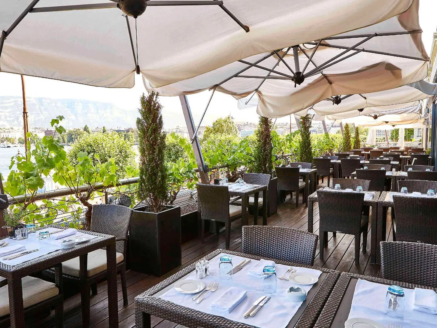 Fairmont Grand Hotel Geneva Restaurant