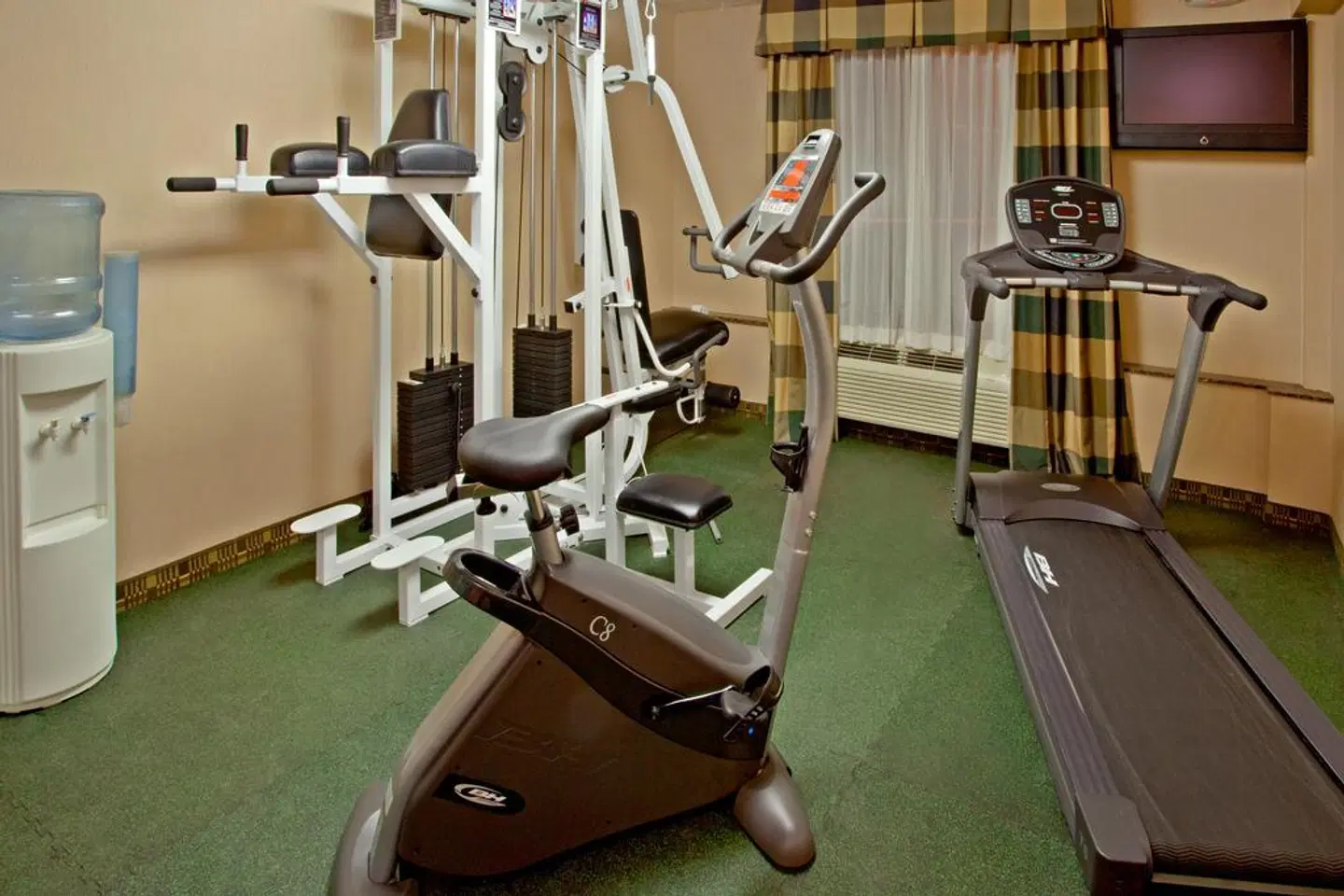 Days Hotel by Wyndham North Bergen /NYC Area SPORTS_AND_LEISURE