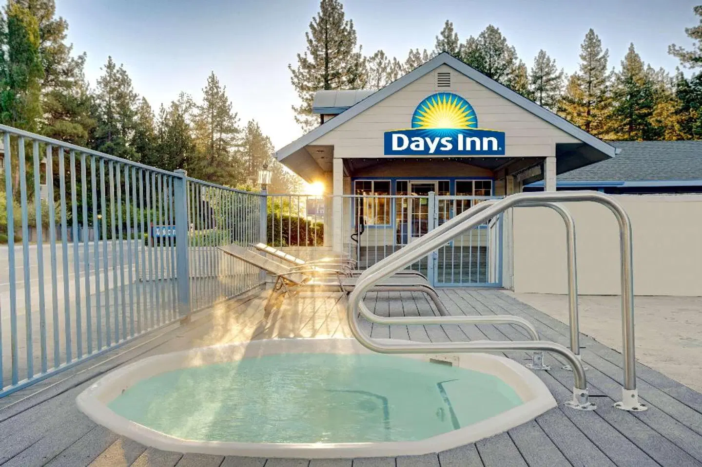 Days Inn by Wyndham South Lake Tahoe OUTDOOR_POOL