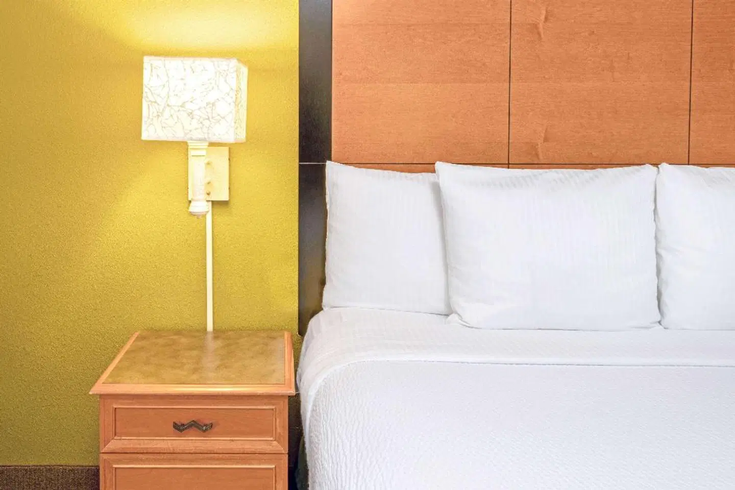 La Quinta Inn & Suites Salt Lake City Airport ROOM_EXAMPLE