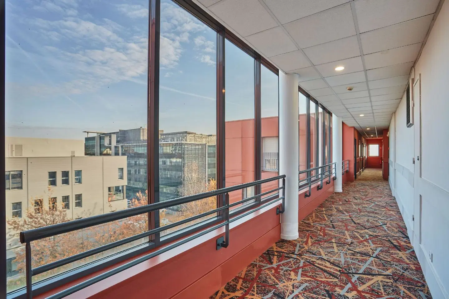 Appart hotel Odalys Lyon Bioparc Lyon Est Hallenbad