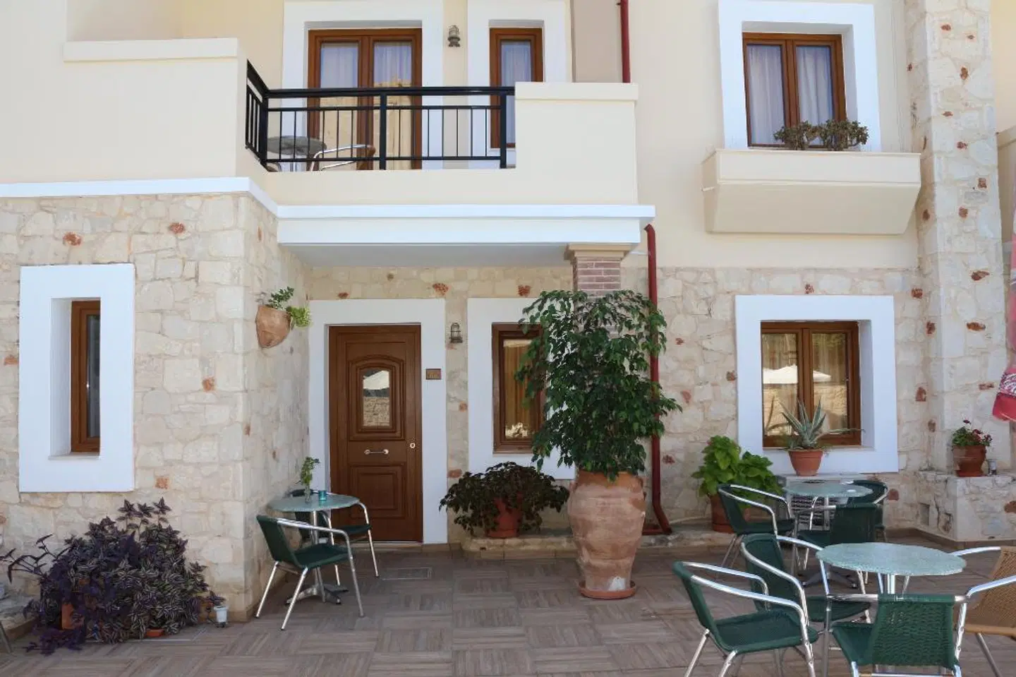 Apollo City Hotel EXTERIOR