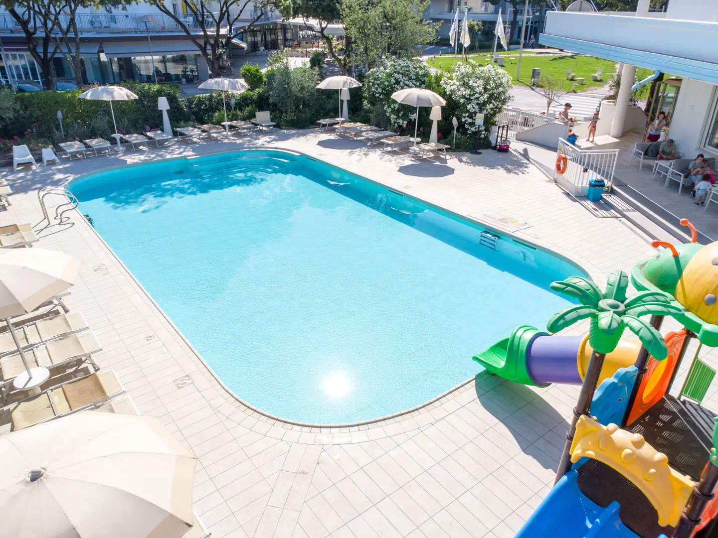 Family Hotel Alexander - Azzurro Club Vacanze OUTDOOR_POOL
