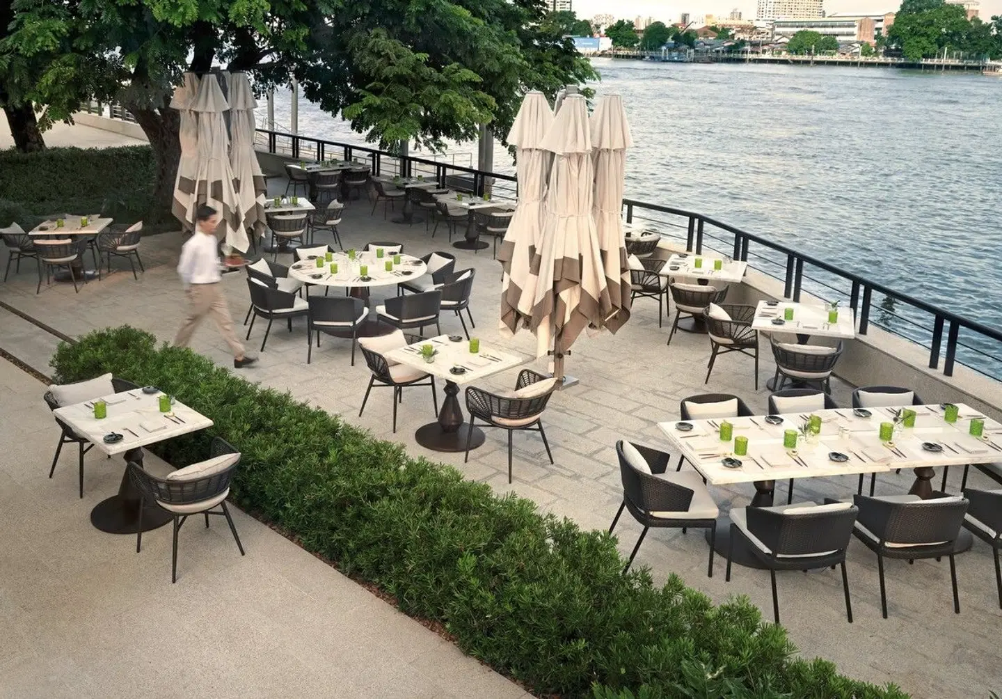 Capella Bangkok Terrasse