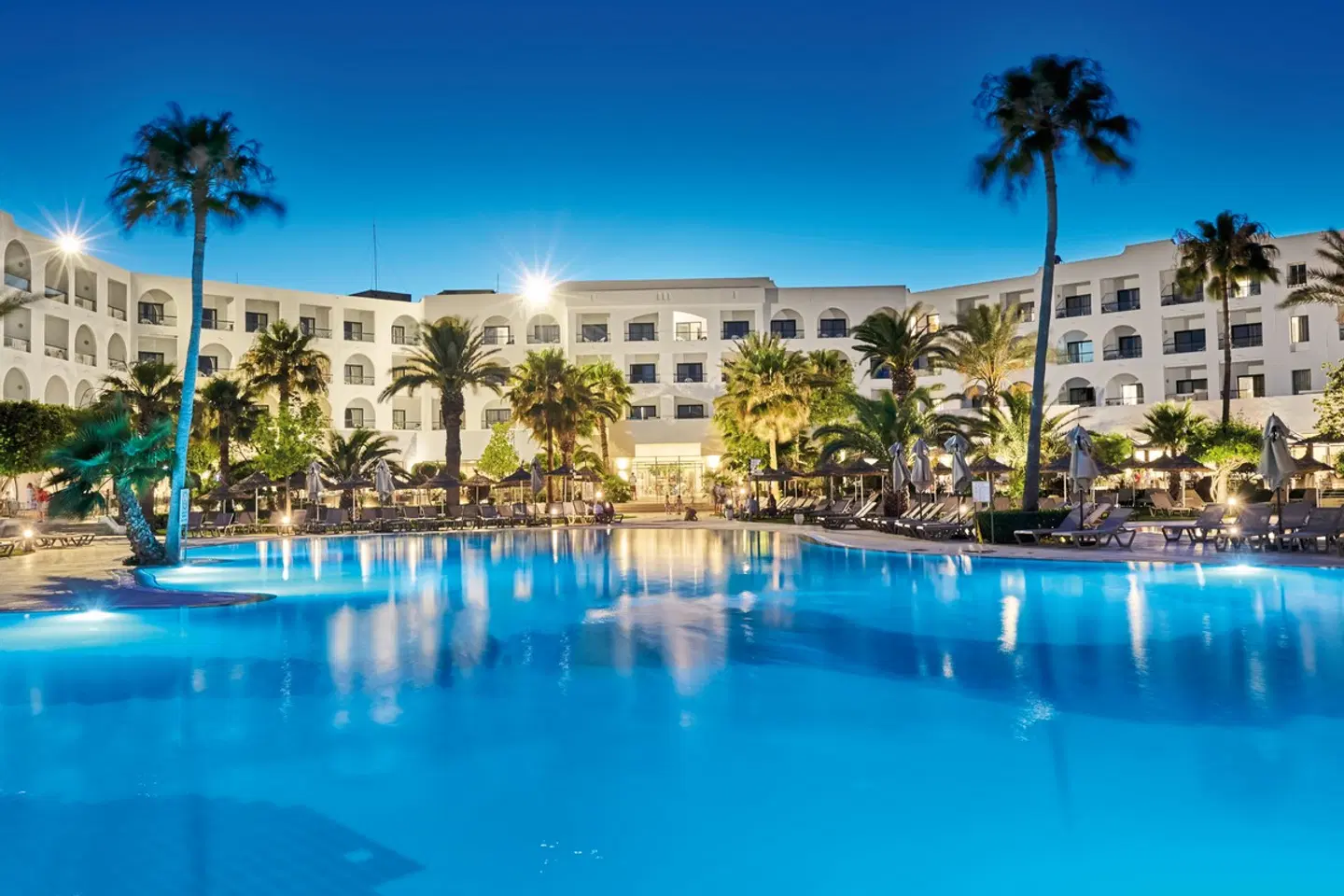 Nozha Beach & Spa OUTDOOR_POOL