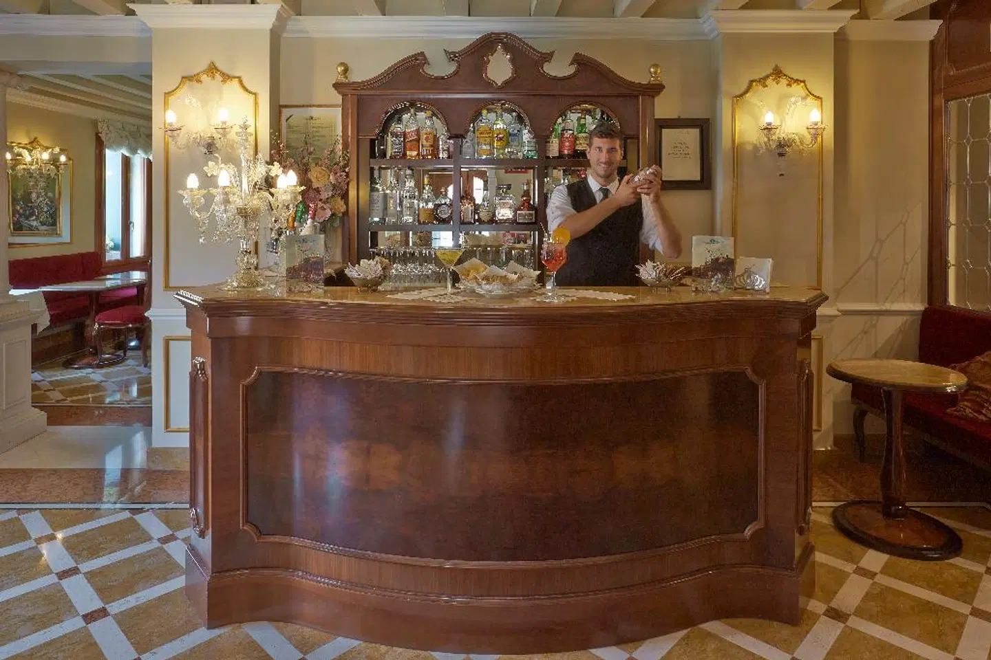 Canal Grande LOUNGE_LOBBY