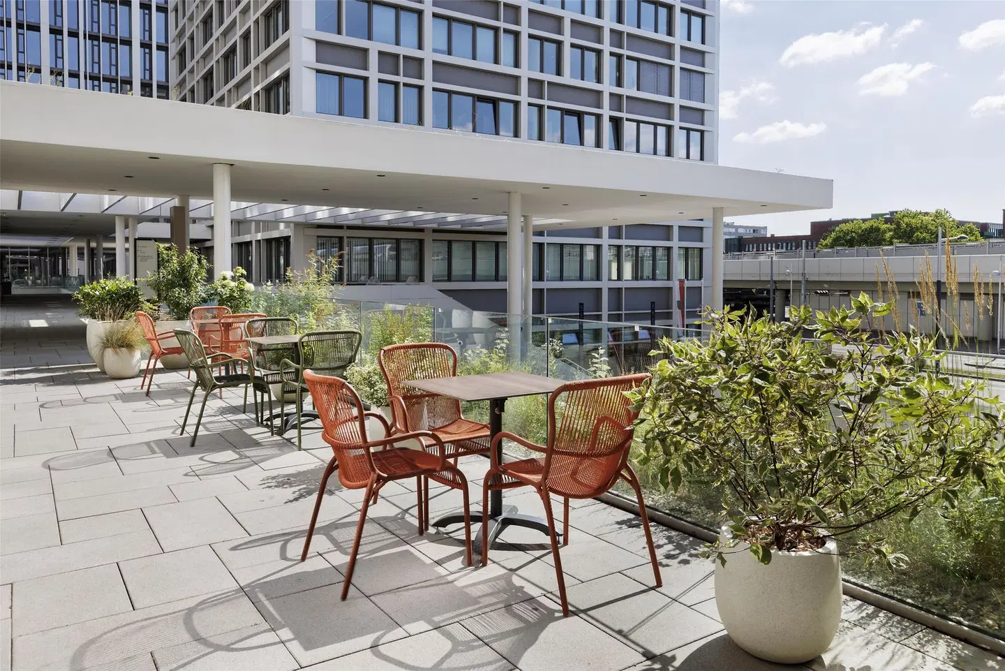 Spark by Hilton Vienna Donaustadt Terrasse
