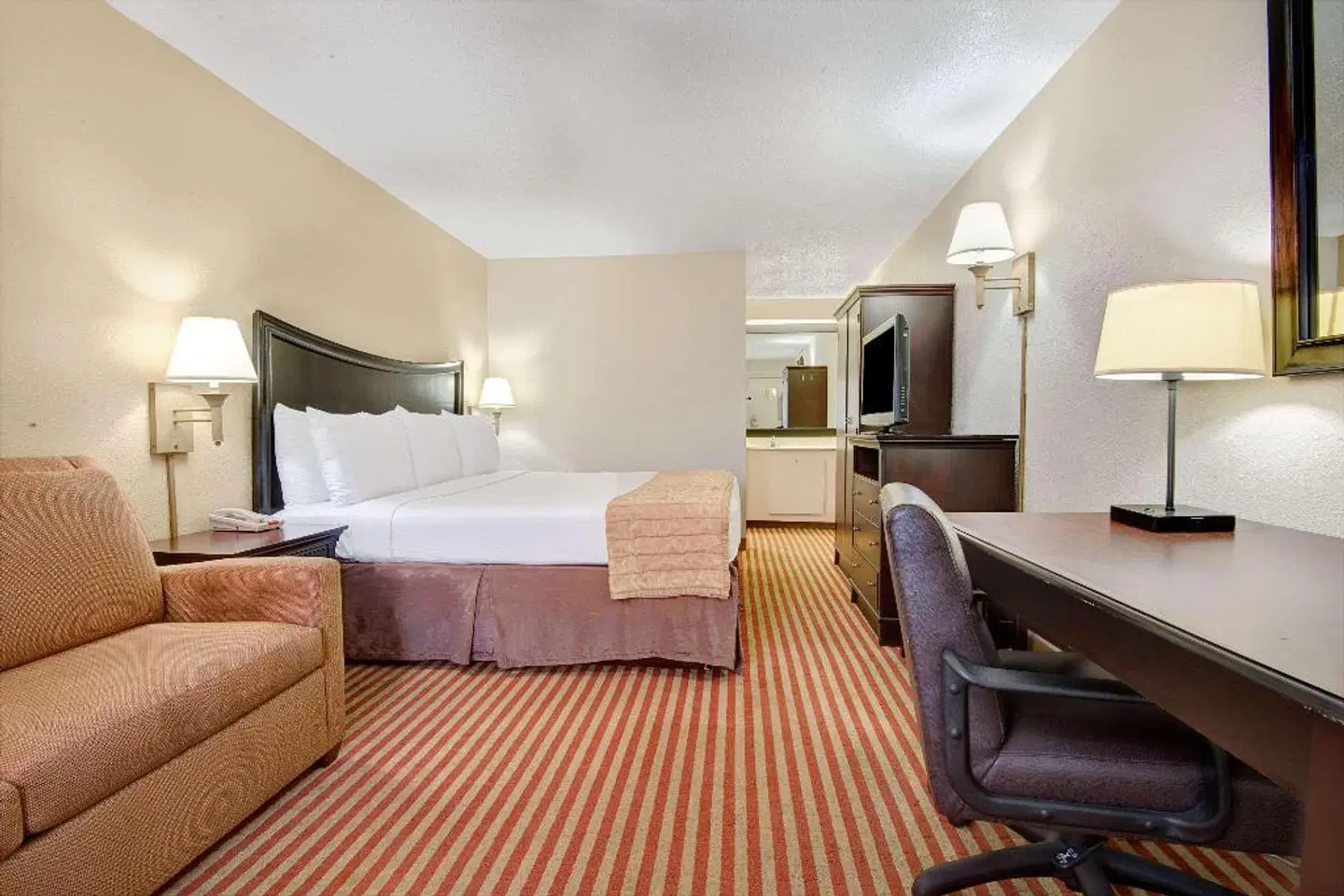 Baymont by Wyndham Nashville ROOM_EXAMPLE