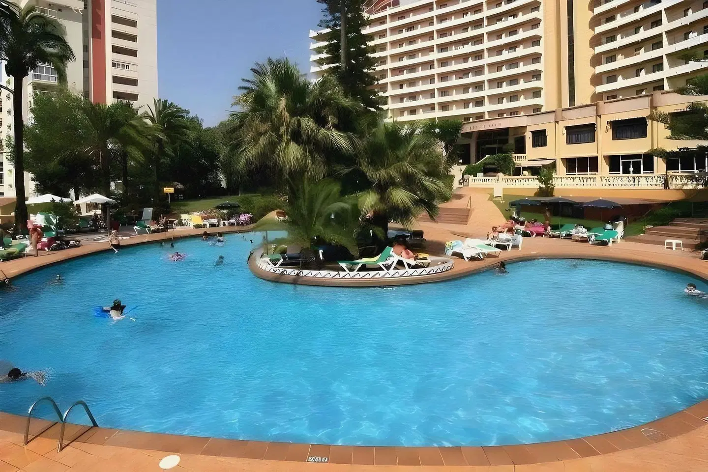 Hotel Benidorm East by Pierre & Vacances OUTDOOR_POOL