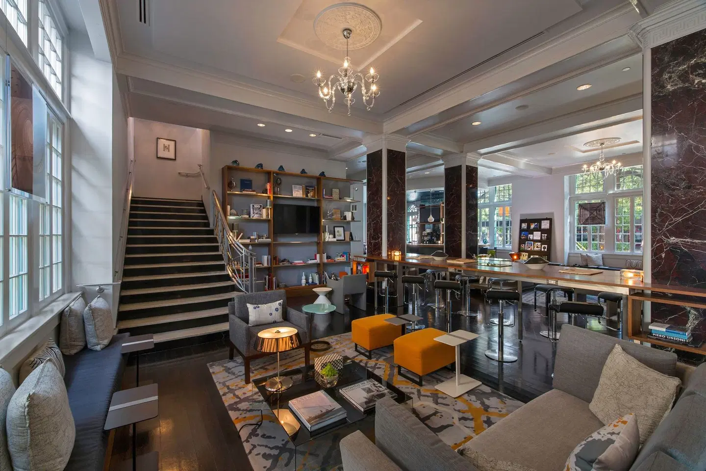 Le Méridien Dallas, The Stoneleigh Bar