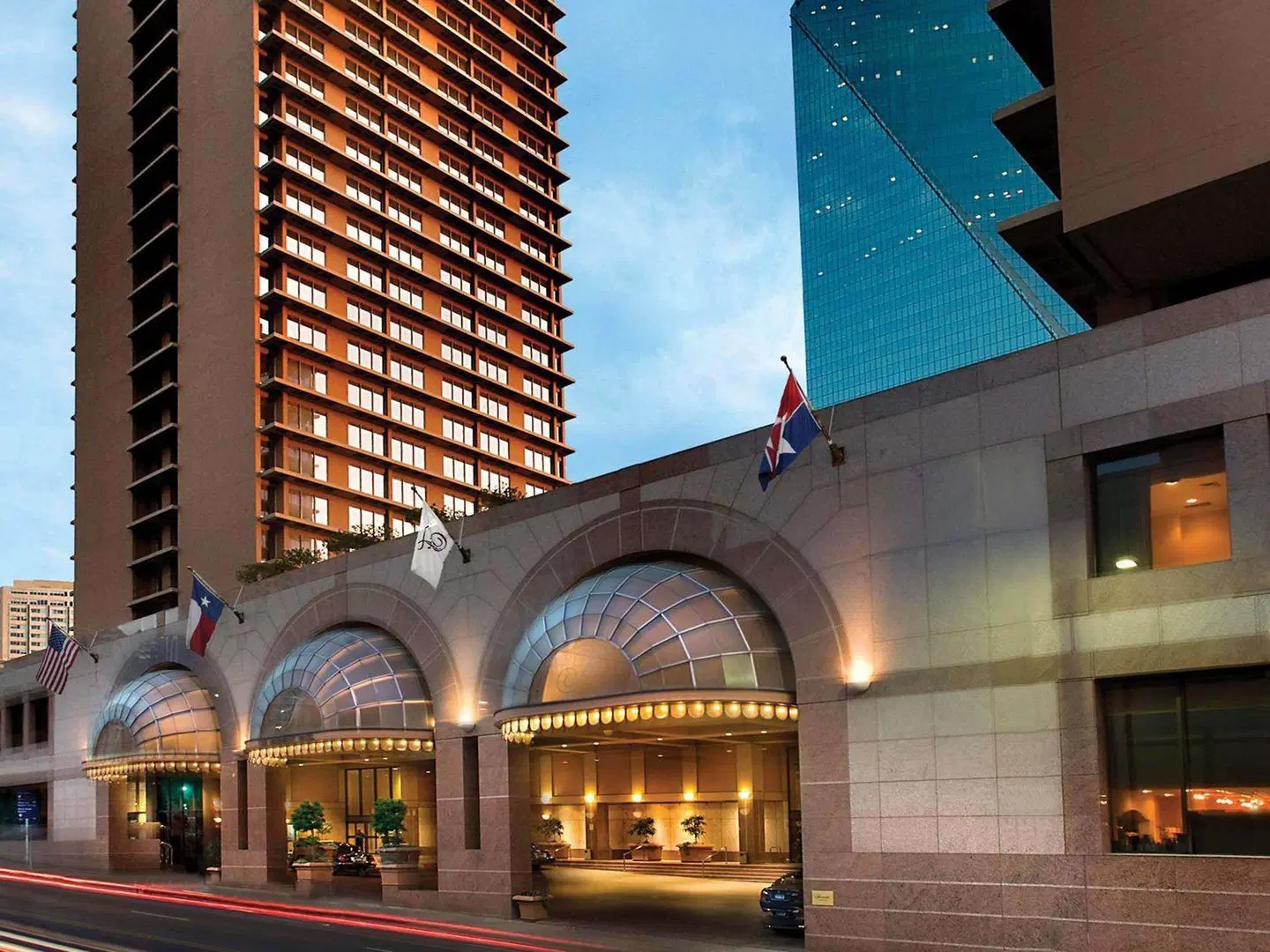 Fairmont Dallas EXTERIOR