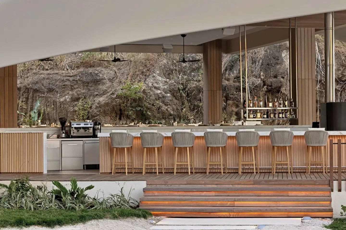 Silversands Beach House Bar