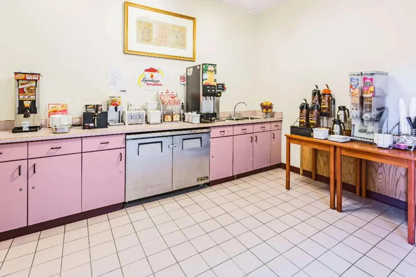 Super 8 by Wyndham Colo. Sprs. Garden Of The Gods ROOM_EXAMPLE