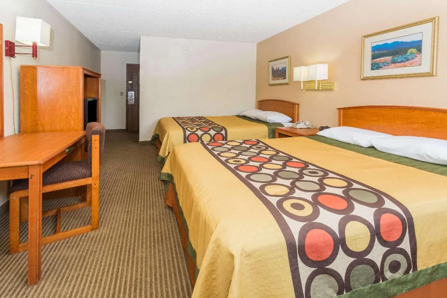 Super 8 by Wyndham Colo. Sprs. Garden Of The Gods ROOM_EXAMPLE