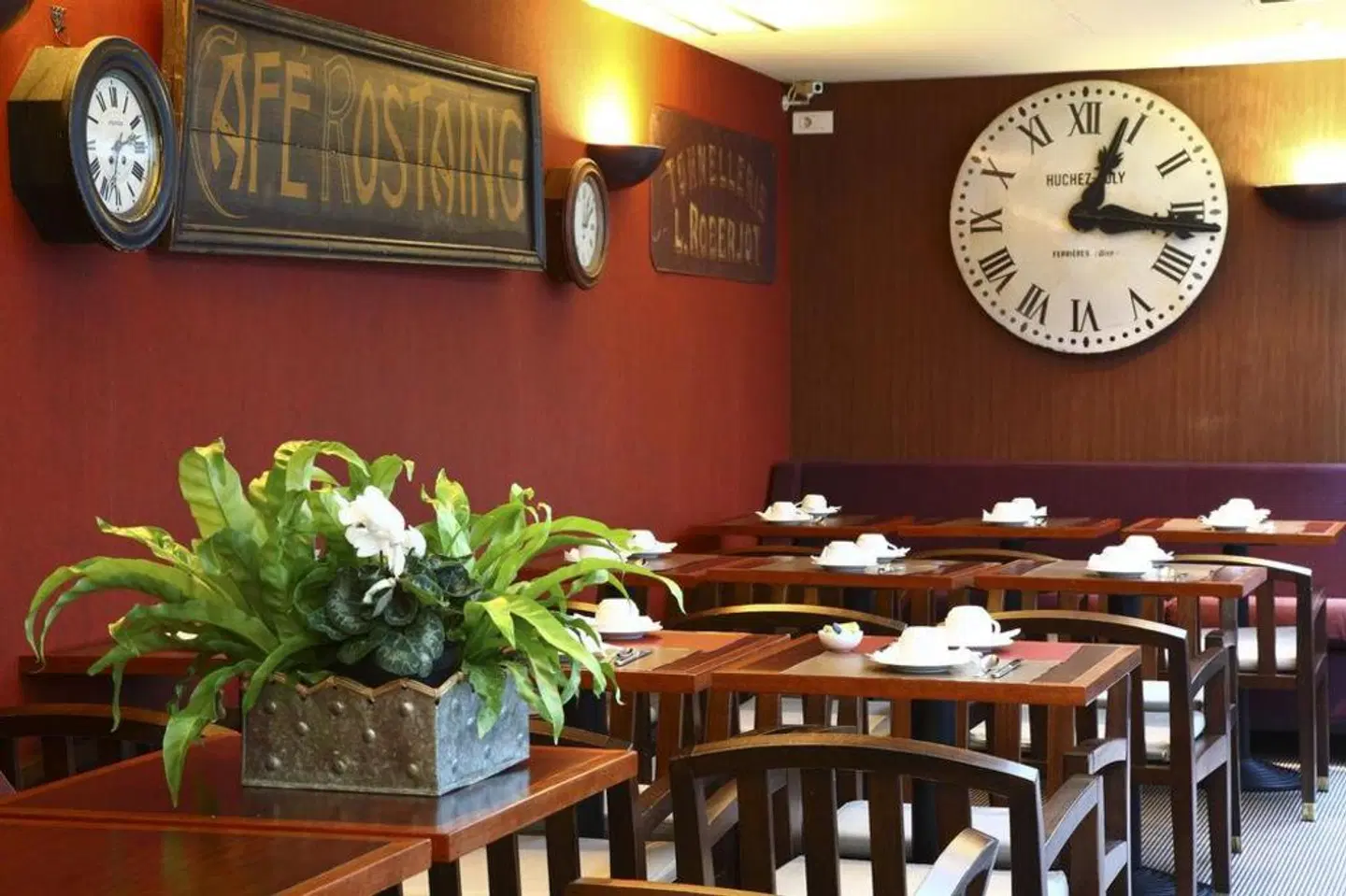 De La Jatte Restaurant