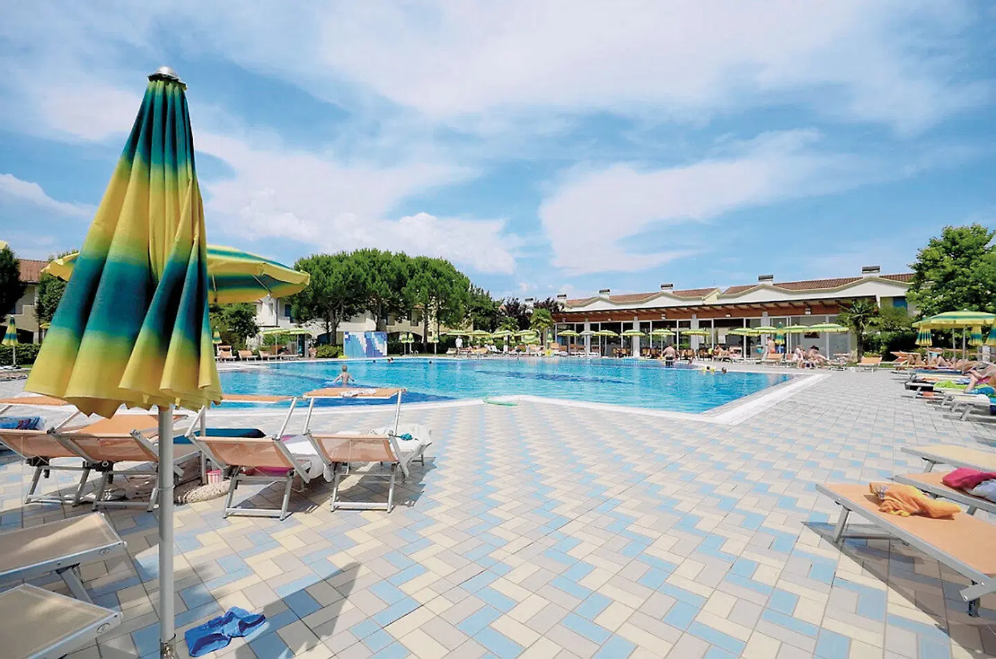 Villaggio Marco Polo OUTDOOR_POOL