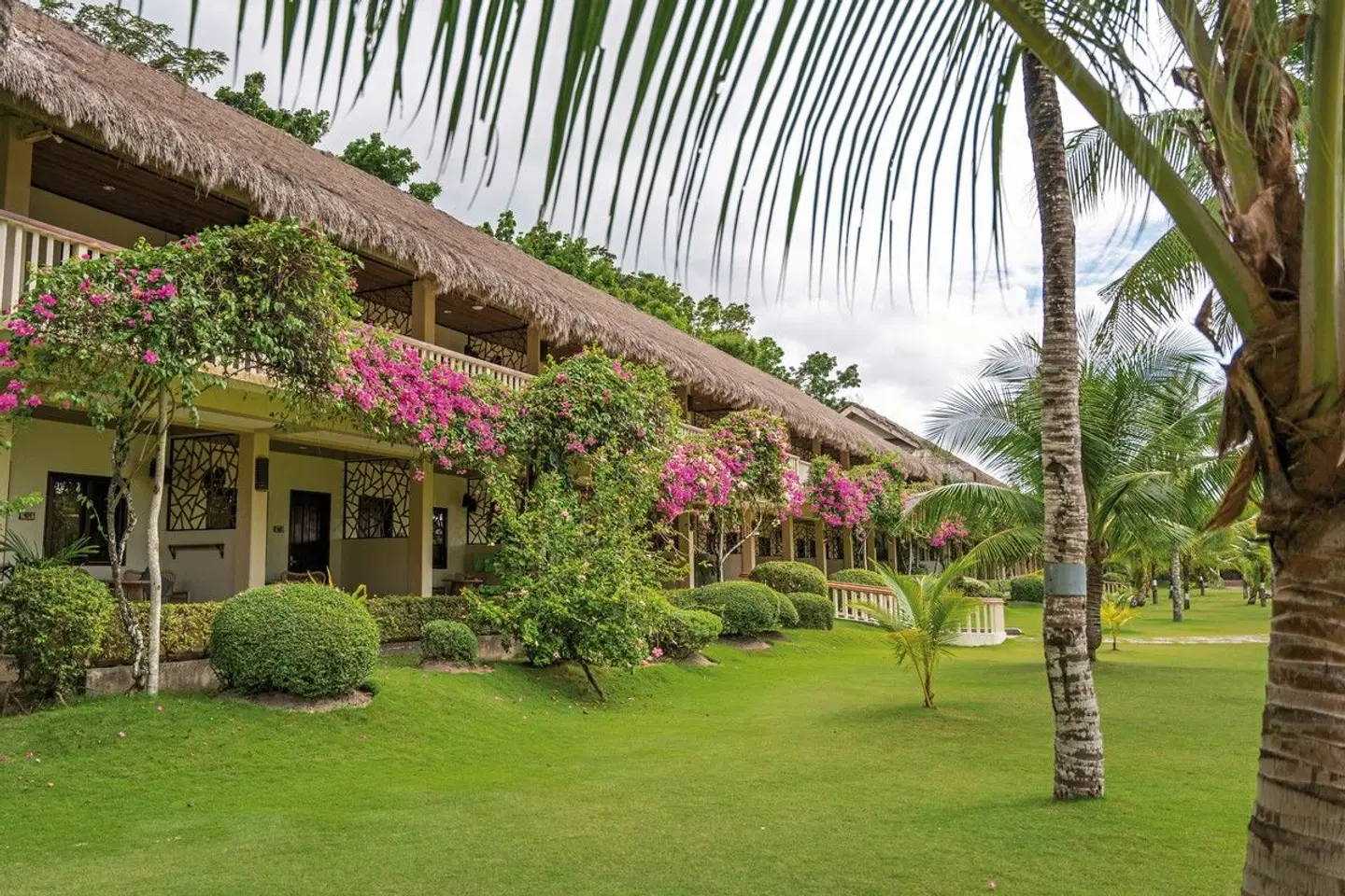 Bohol Beach Club EXTERIOR