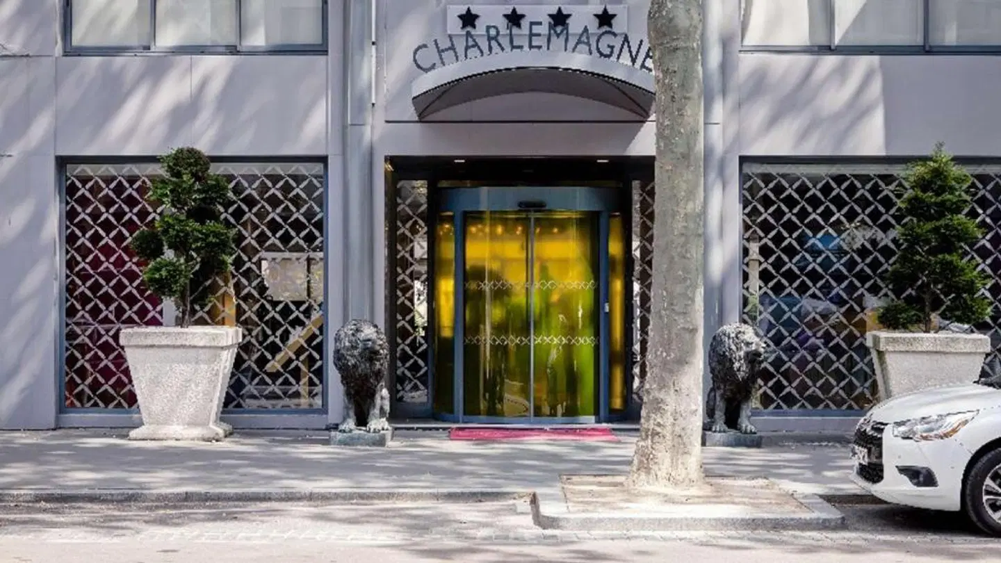 Hotel Charlemagne EXTERIOR