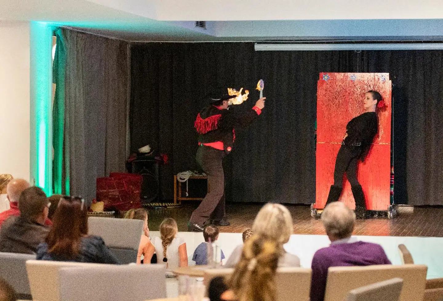 Palia Sa Coma Playa PEOPLE