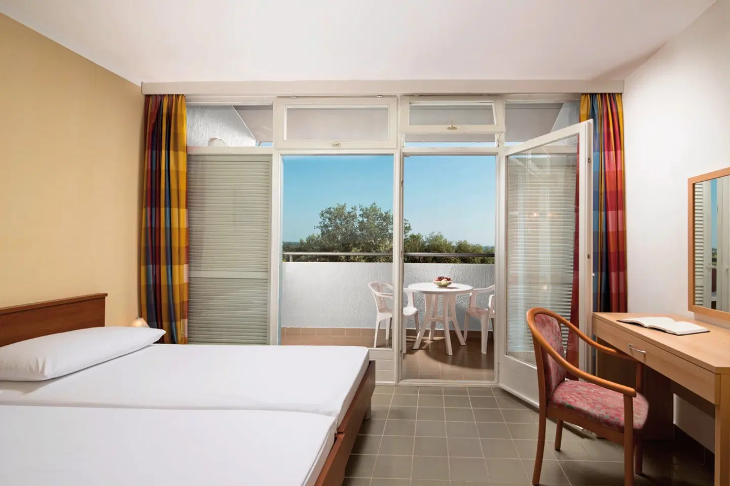 Lanterna Resort ROOM_EXAMPLE