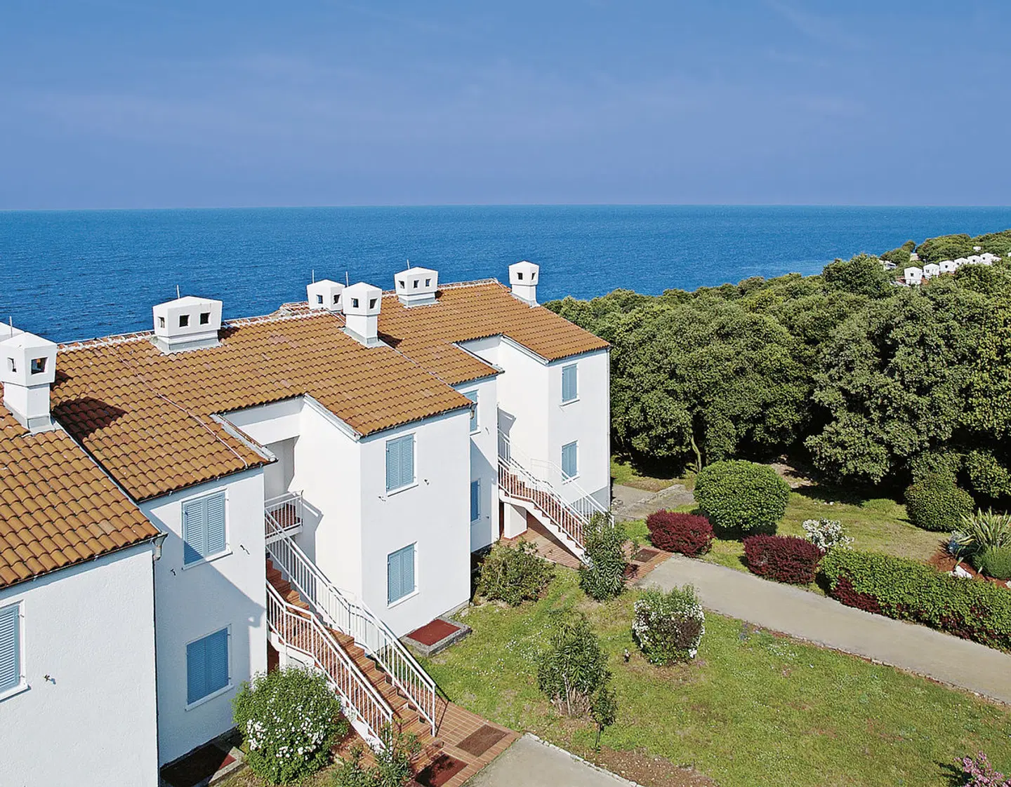 Lanterna Resort EXTERIOR