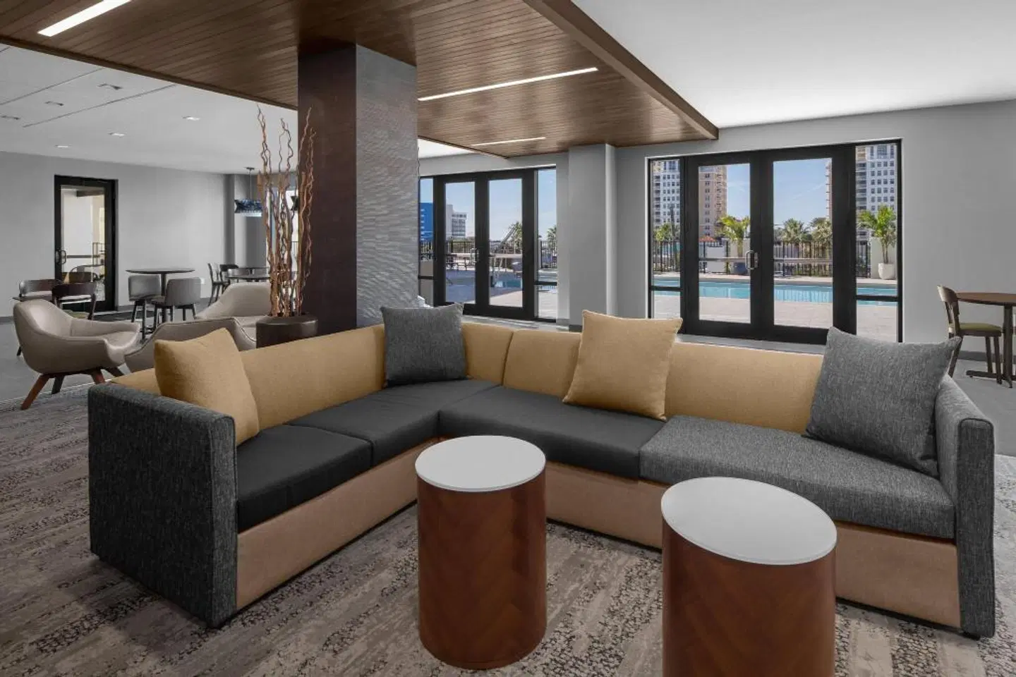 Courtyard By Marriott Clearwater Beach LOUNGE_LOBBY