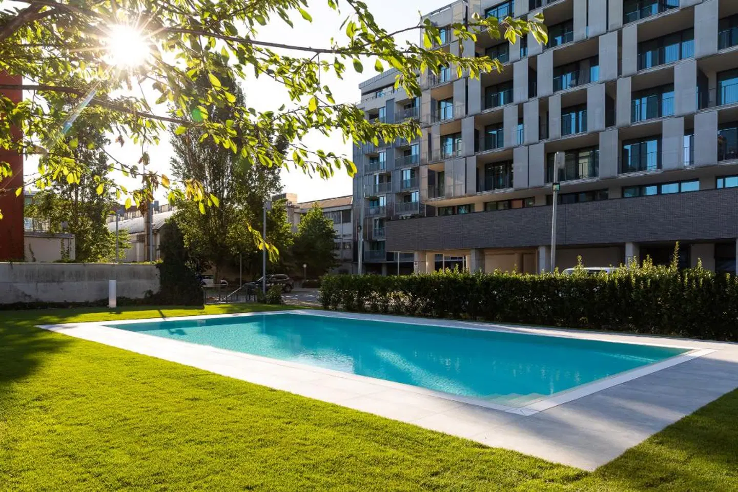 Ramada Plaza by Wyndham Milano OUTDOOR_POOL