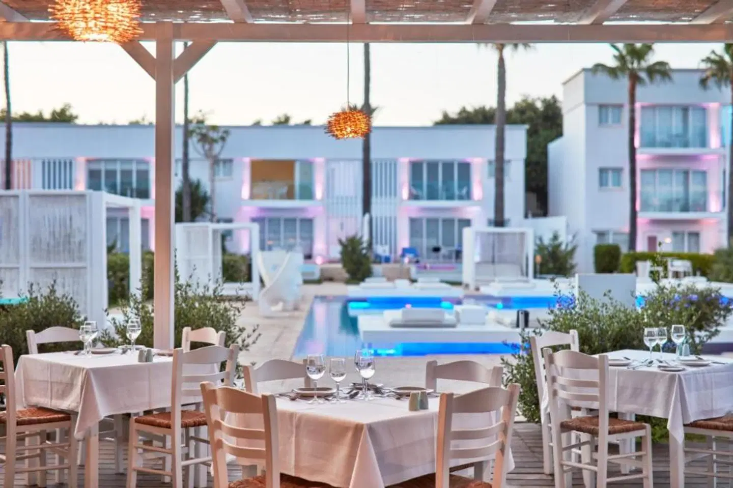 So Nice Club Resort Restaurant