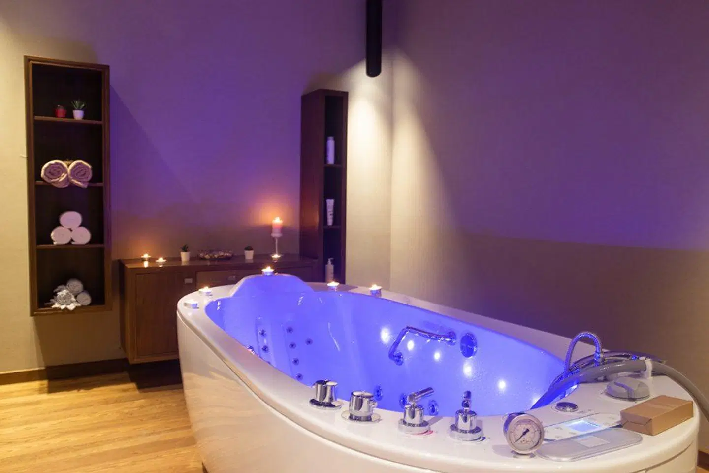 On'Live Deluxe Hotel HEALTH_BEAUTY