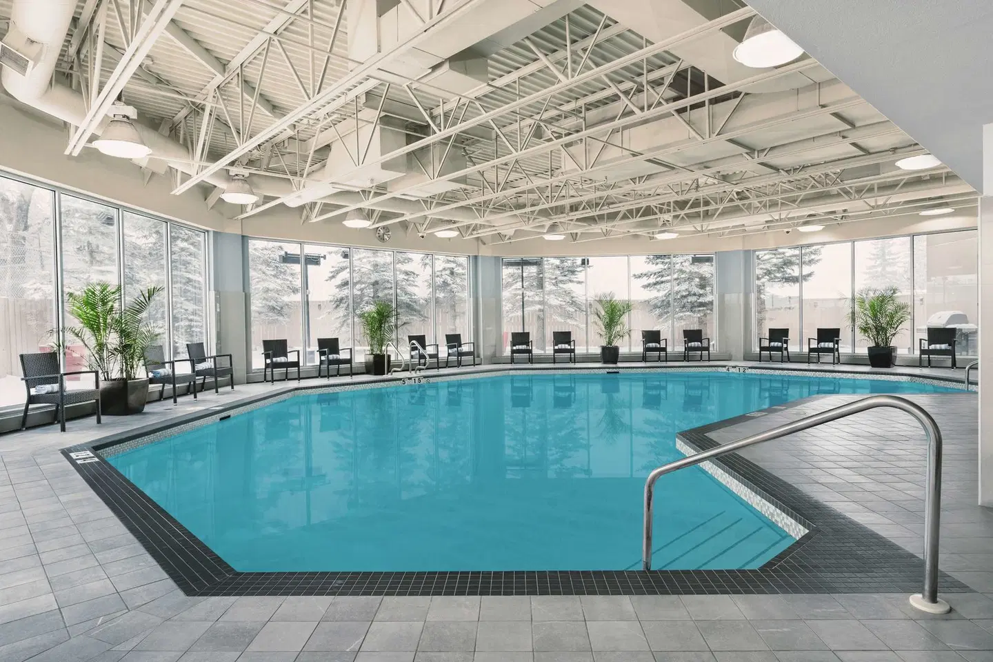 Hilton Garden Inn Calgary Airport Hallenbad