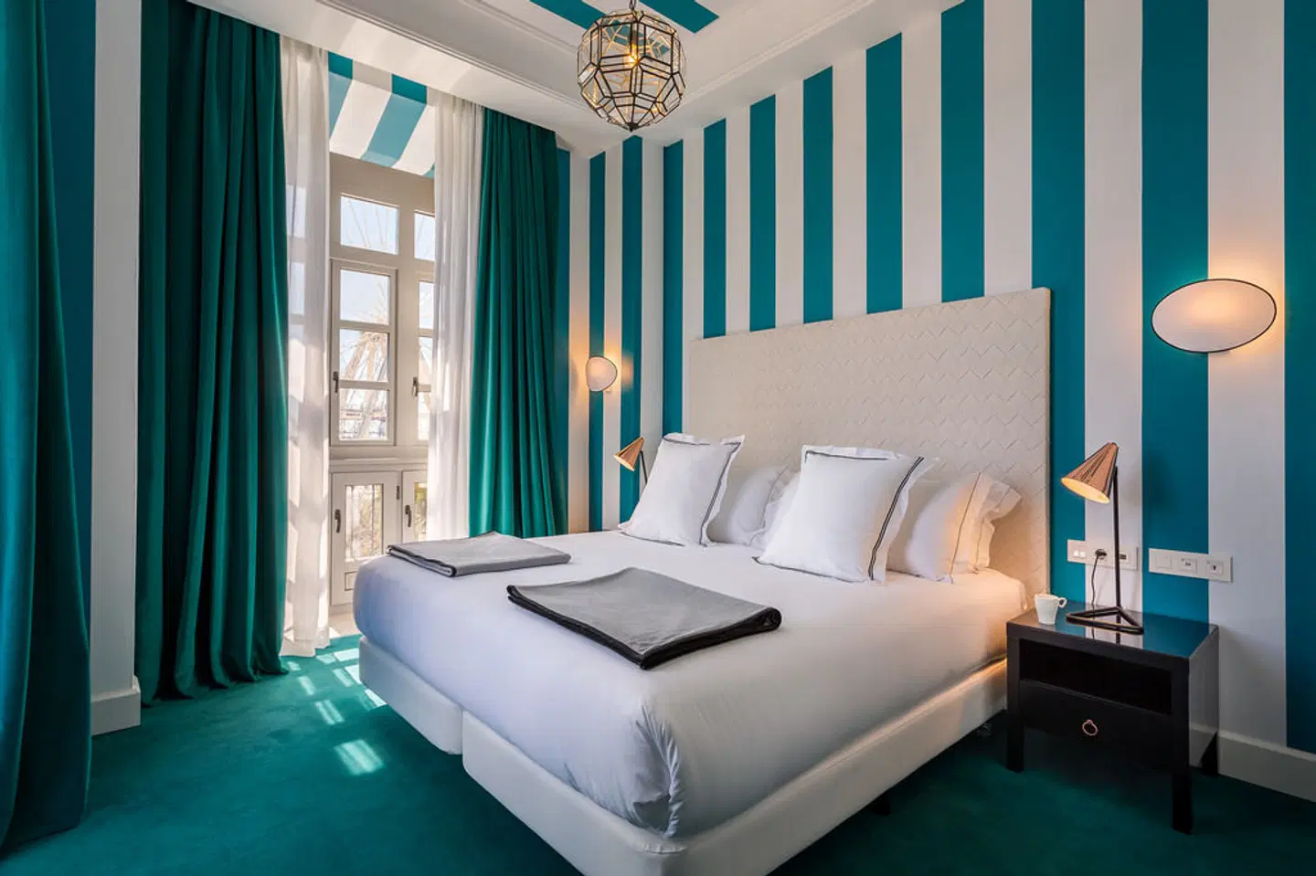 Room Mate Valeria ROOM_EXAMPLE