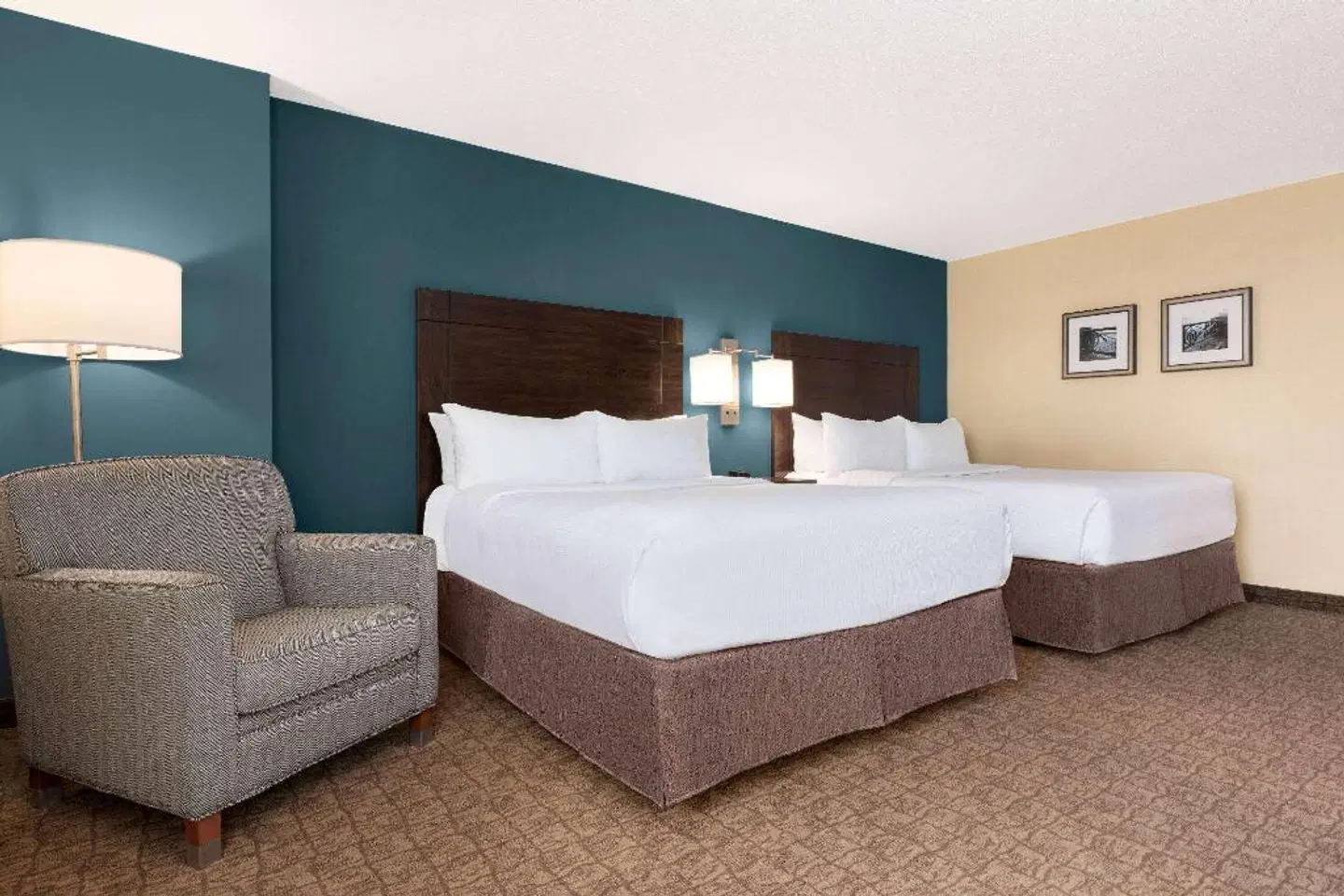 Wyndham Garden Niagara Falls Fallsview ROOM_EXAMPLE