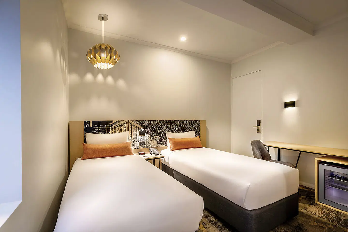 Batmans Hill on Collins Hotel ROOM_EXAMPLE