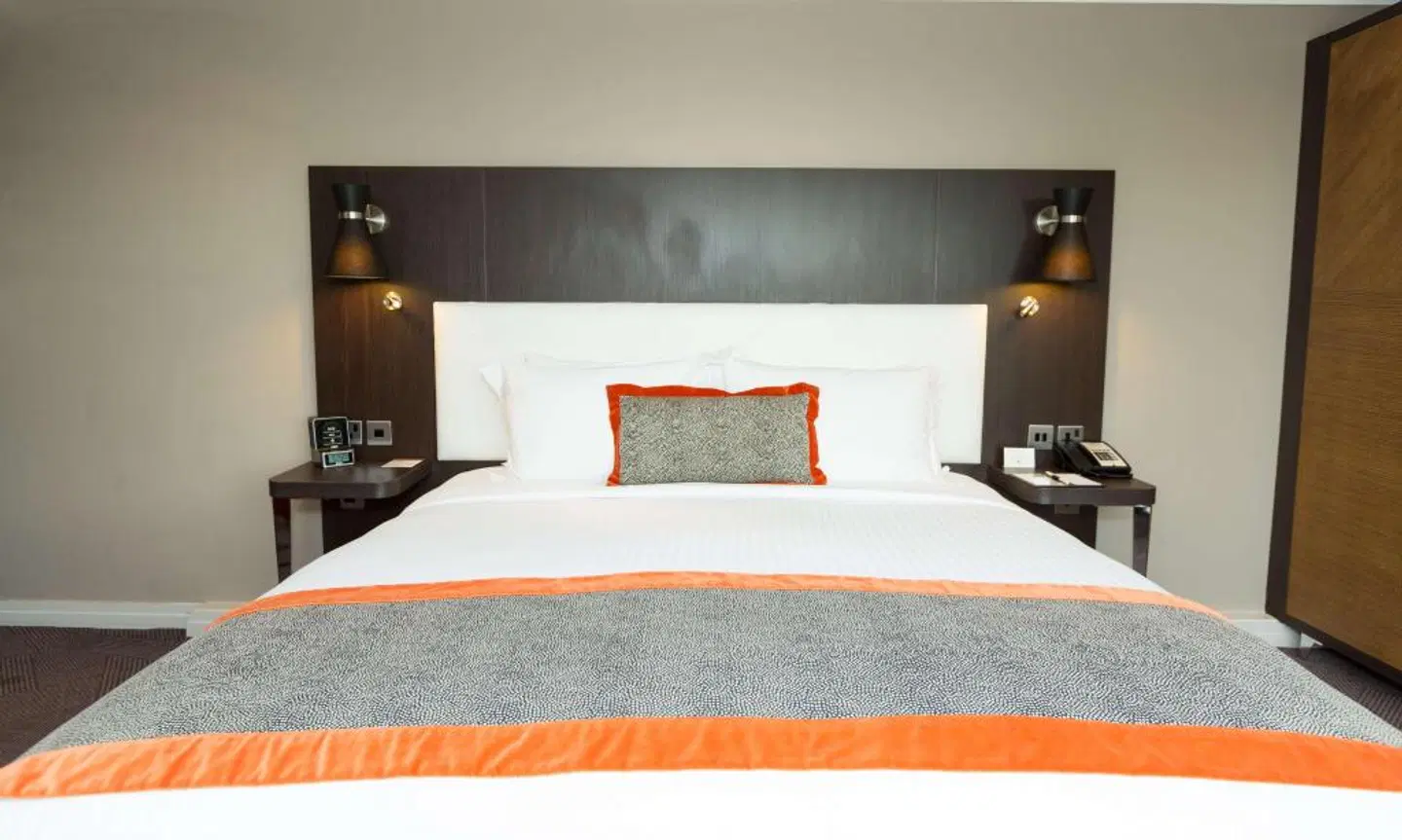 DoubleTree by Hilton London - Hyde Park ROOM_EXAMPLE