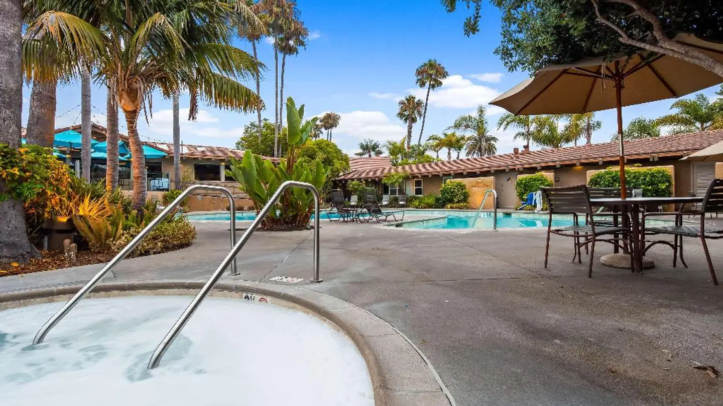 Best Western Plus Island Palms Hotel & Marina EXTERIOR