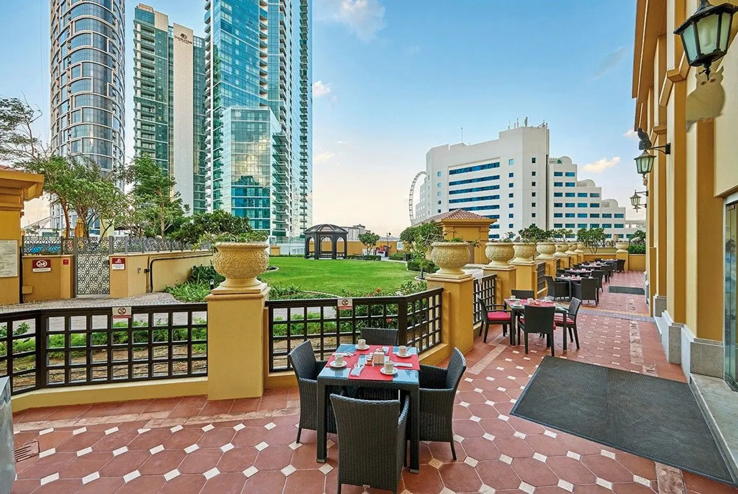 Ramada Hotel & Suites by Wyndham Dubai JBR Terrasse