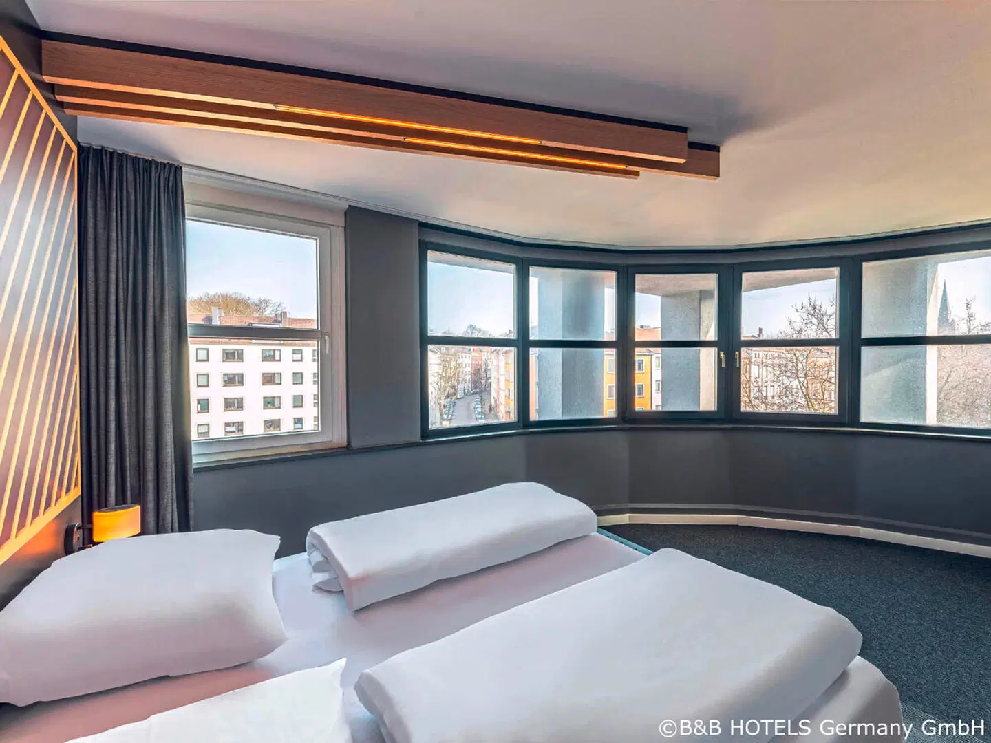 B&B HOTEL Aachen City-Ost inkl. Formel 1 Wochenend-Ticket Belgien ROOM_EXAMPLE