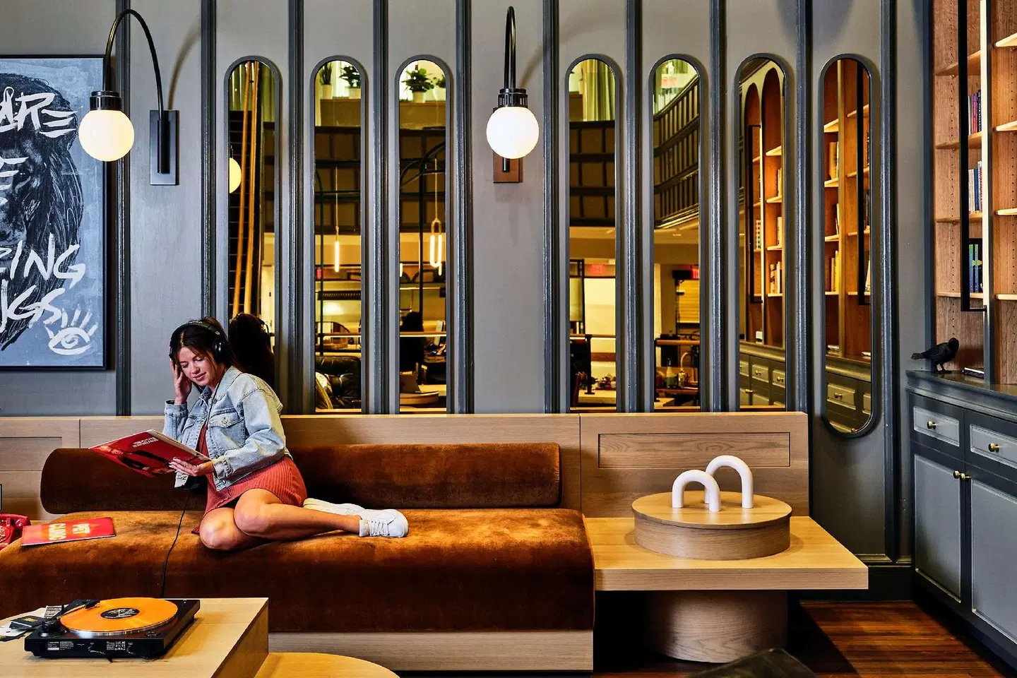 Joinery Hotel Pittsburgh, Curio Collection by Hilton LOUNGE_LOBBY