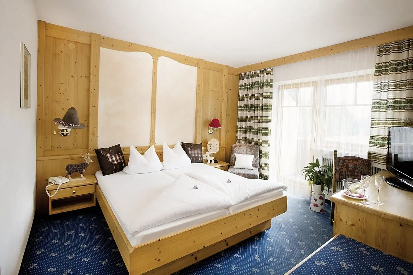 Bergidyll & Hotel Trofana ROOM_EXAMPLE