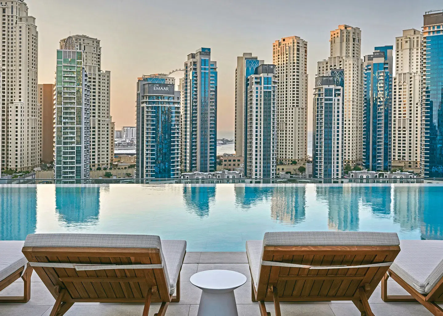 Vida Dubai Marina & Yacht Club OUTDOOR_POOL