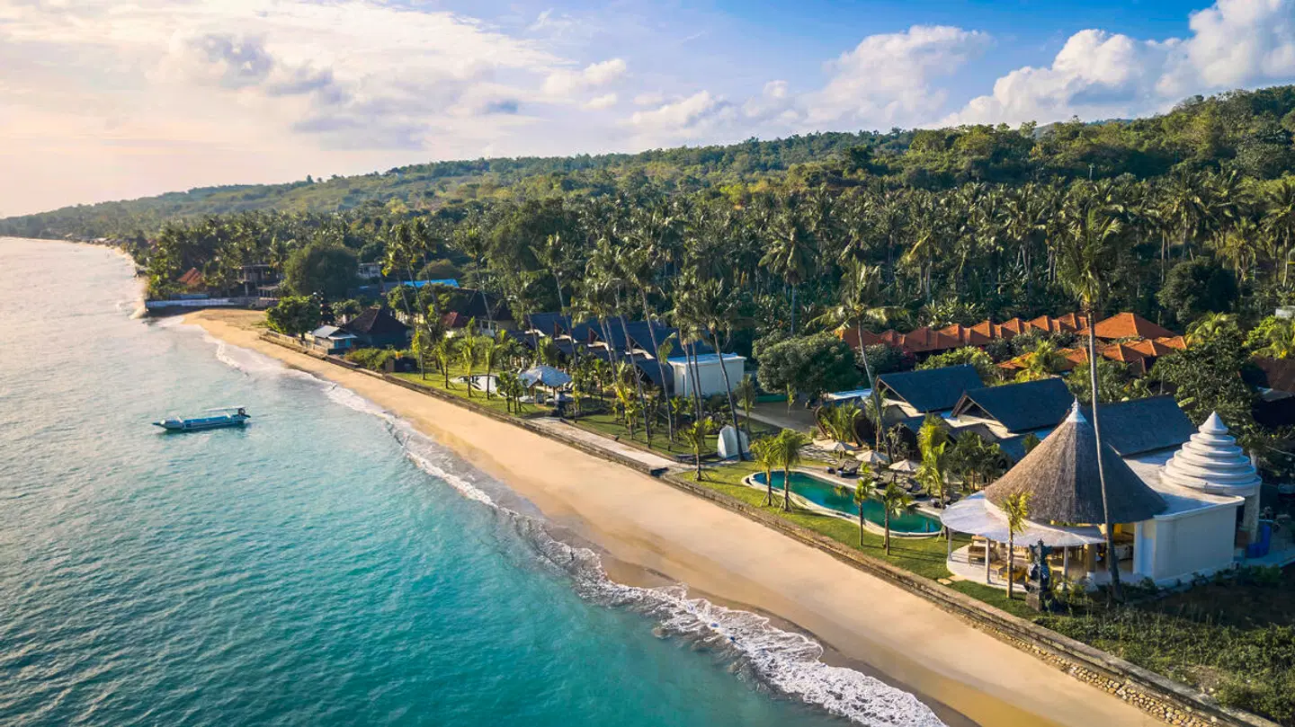 The Sankara Beach Resort Nusa Penida Strand