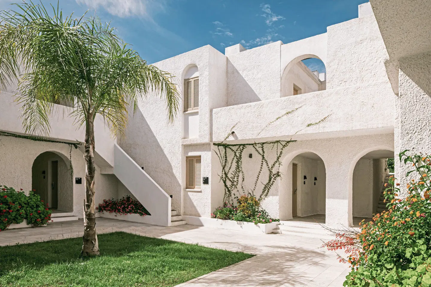 Mangia's Pollina Resort EXTERIOR