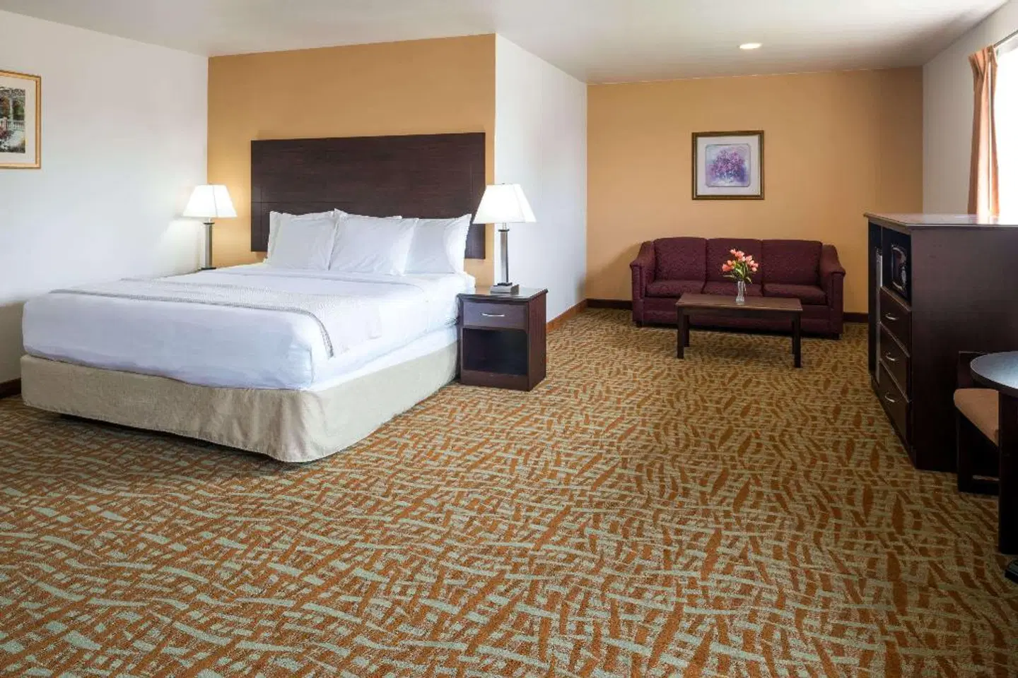 Days Inn & Suites by Wyndham Spokane Airport Airway Heights ROOM_EXAMPLE