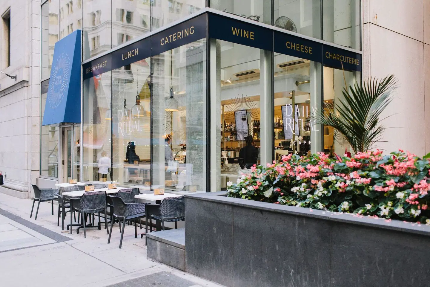 One King West Hotel & Residence EXTERIOR