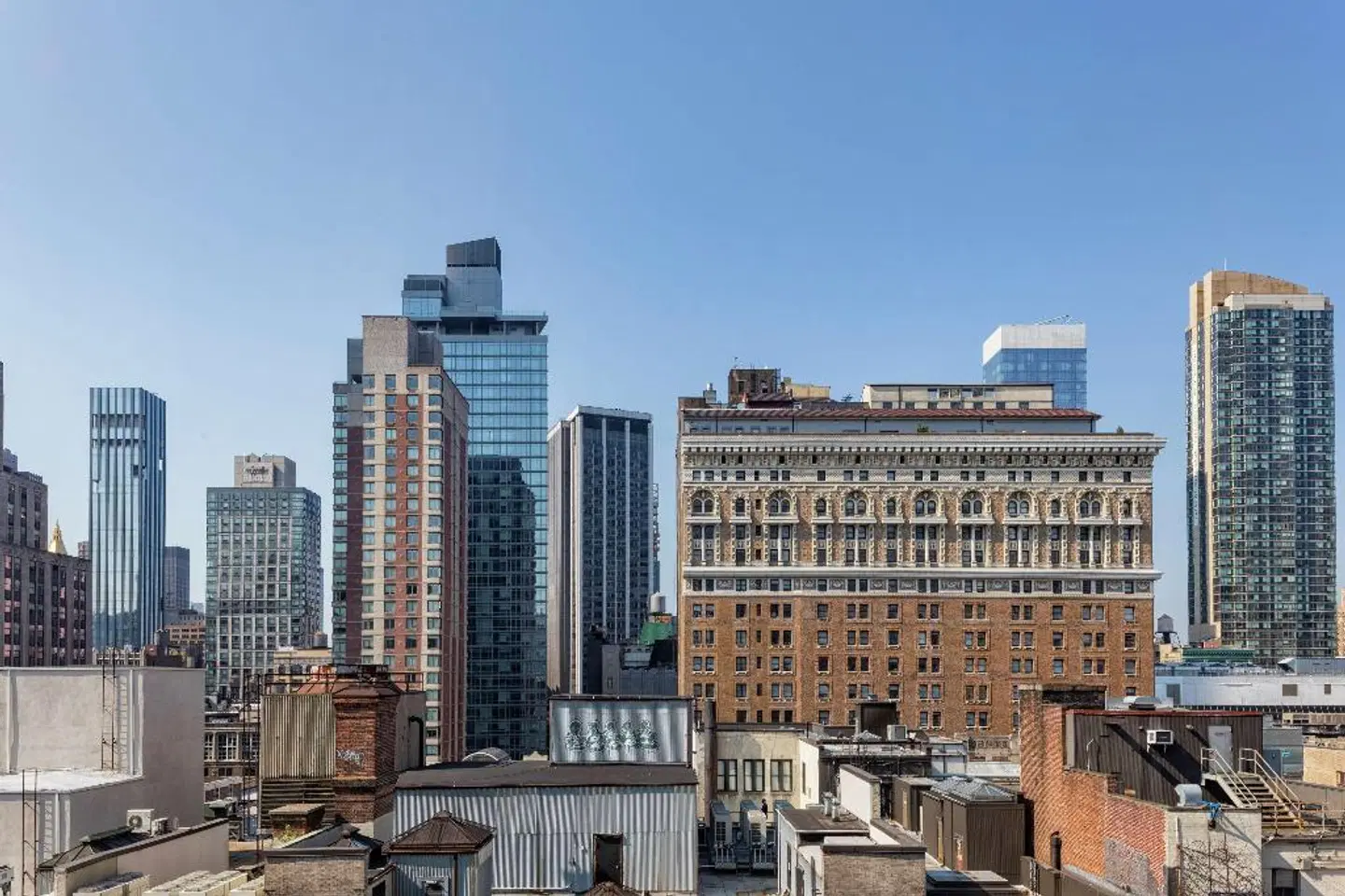 Hampton Inn Manhattan-35th St/Empire State Bldg EXTERIOR