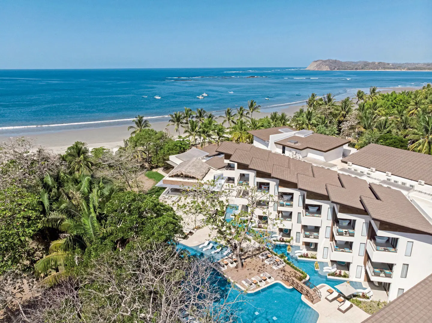 Azura Beach Resort EXTERIOR