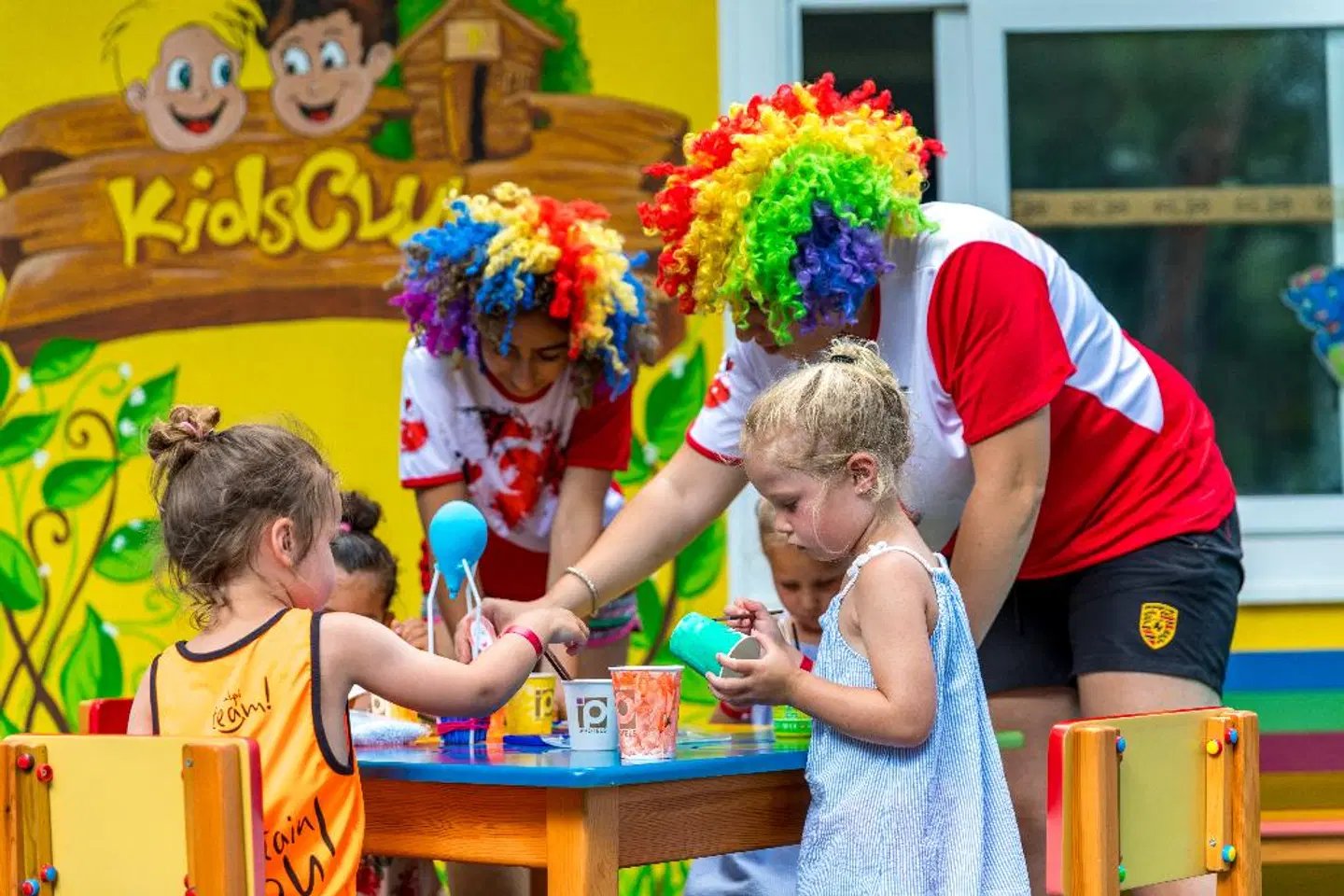 Isla Panorama PEOPLE