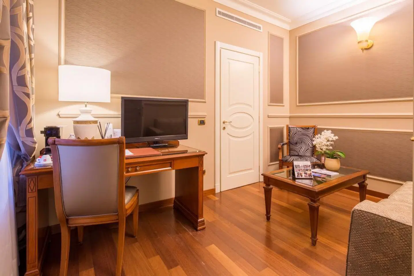 Grand Visconti Palace ROOM_EXAMPLE